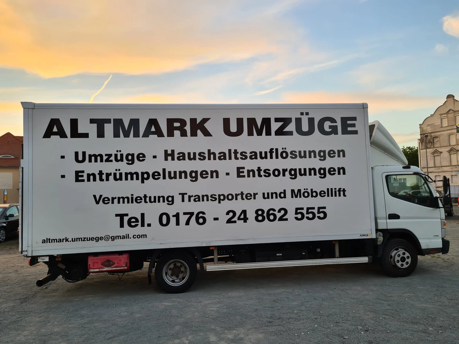 Altmark Umzüge Transporter – Fahrzeugbeschriftung von PrintLine Werbetechnik Stendal