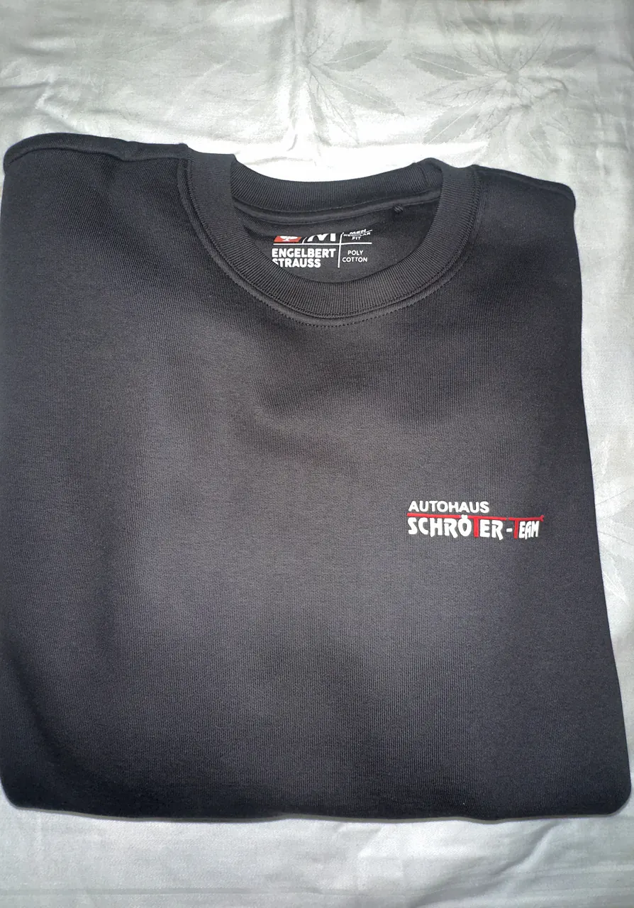 Firmen-Pullover mit Flockdruck von PrintLine Werbetechnik aus Stendal